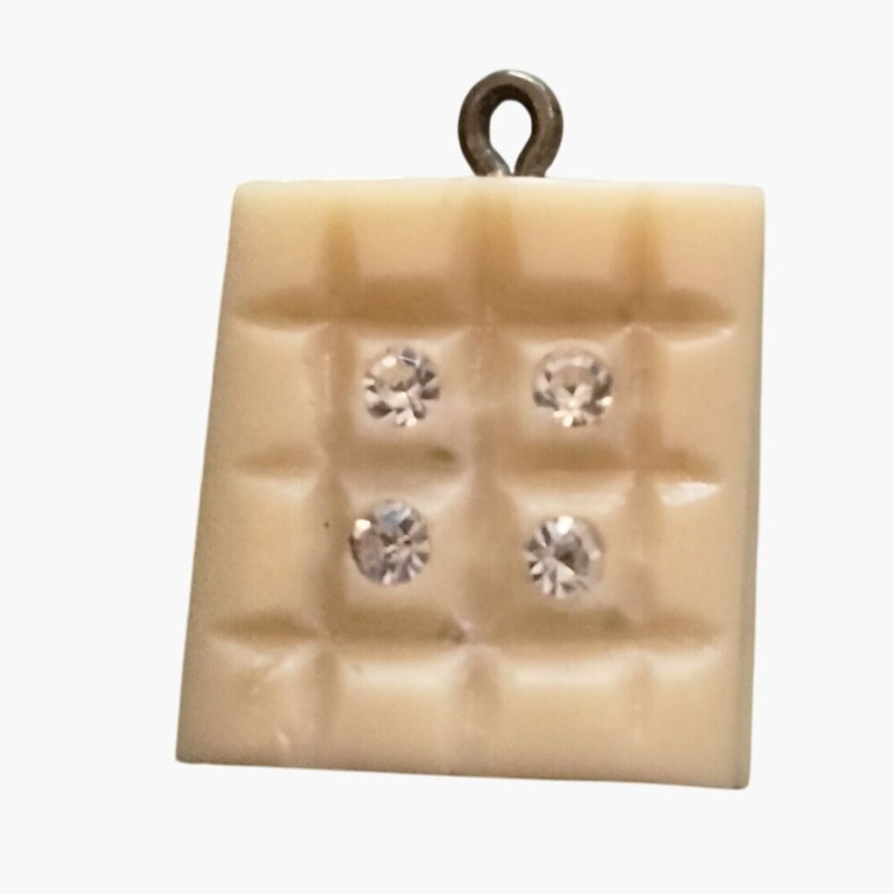 Bakelite Waffle Pendant White Rhinestone Vintage Jewelry